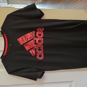 BOYS LARGE T SHIRT Adidas